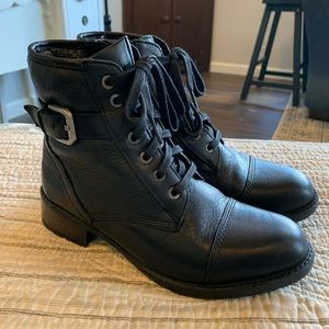 Clarks black leather combat boots size 6.5